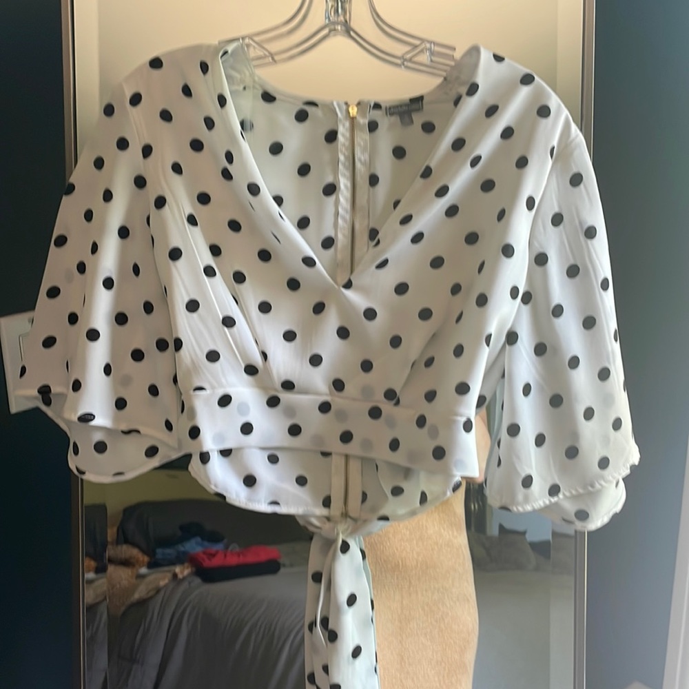 Polka Dot Top l Medium - Picture 2 of 5